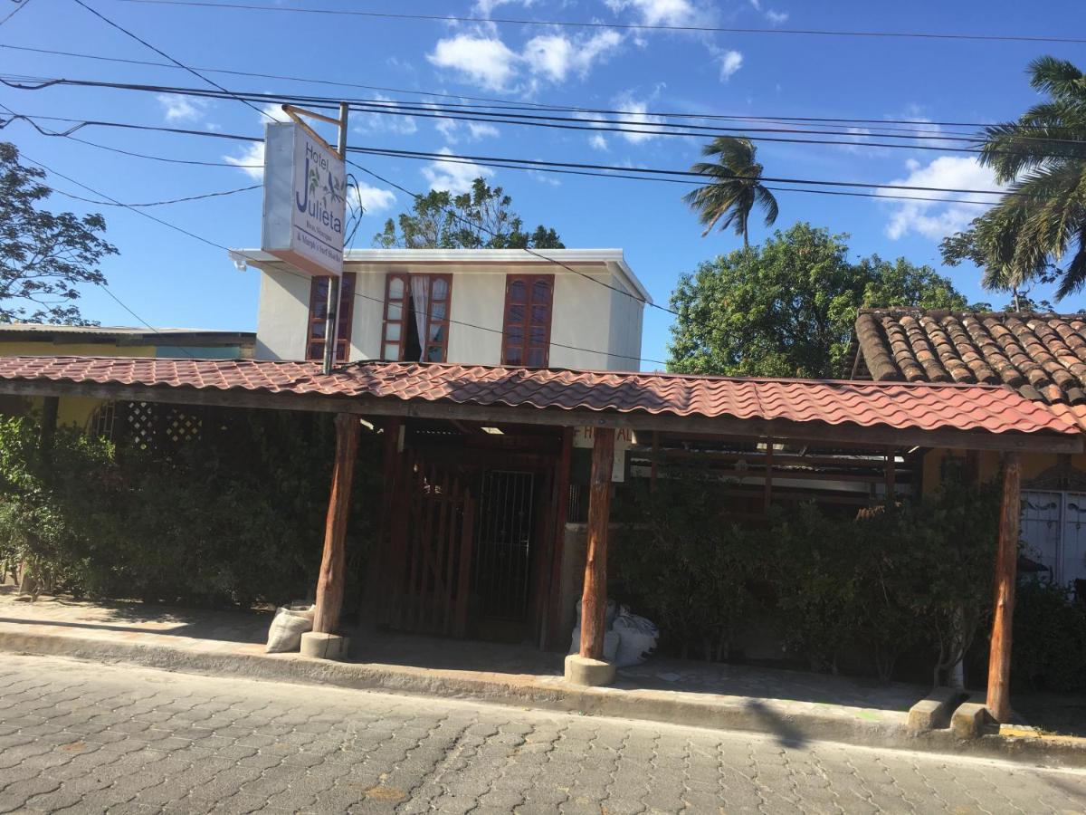 Murph'S Surf Shacks Rivas Zewnętrze zdjęcie