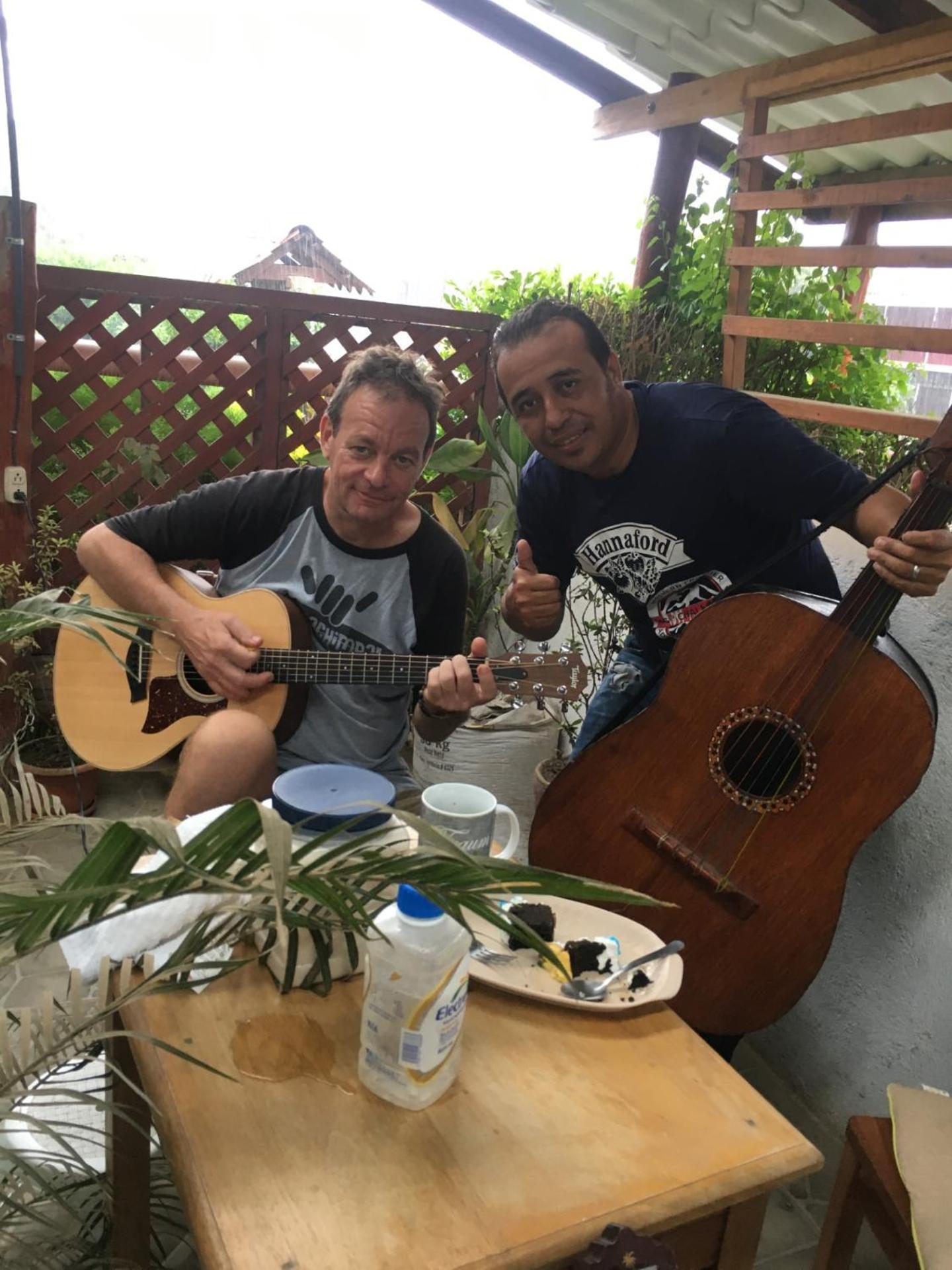 Murph'S Surf Shacks Rivas Zewnętrze zdjęcie