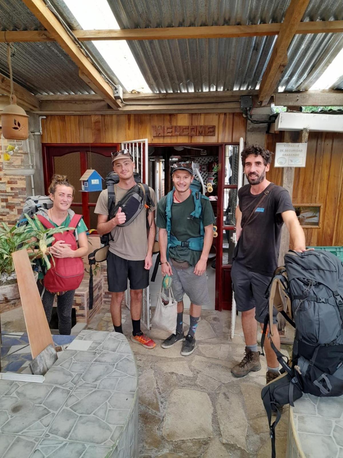 Murph'S Surf Shacks Rivas Zewnętrze zdjęcie