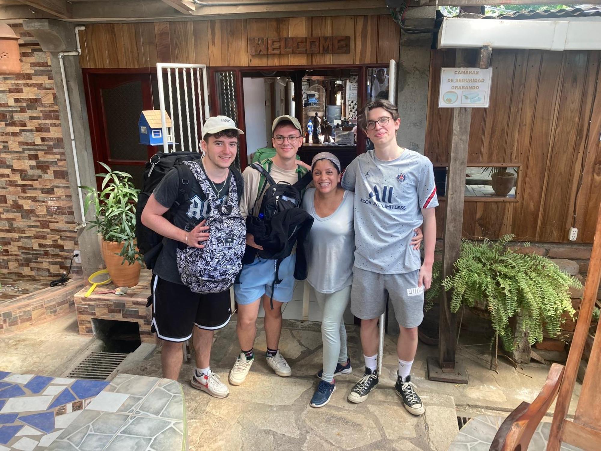 Murph'S Surf Shacks Rivas Zewnętrze zdjęcie